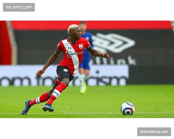 英超战术布置全解析：如何解读球队的进攻与防守策略